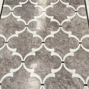 ӹ